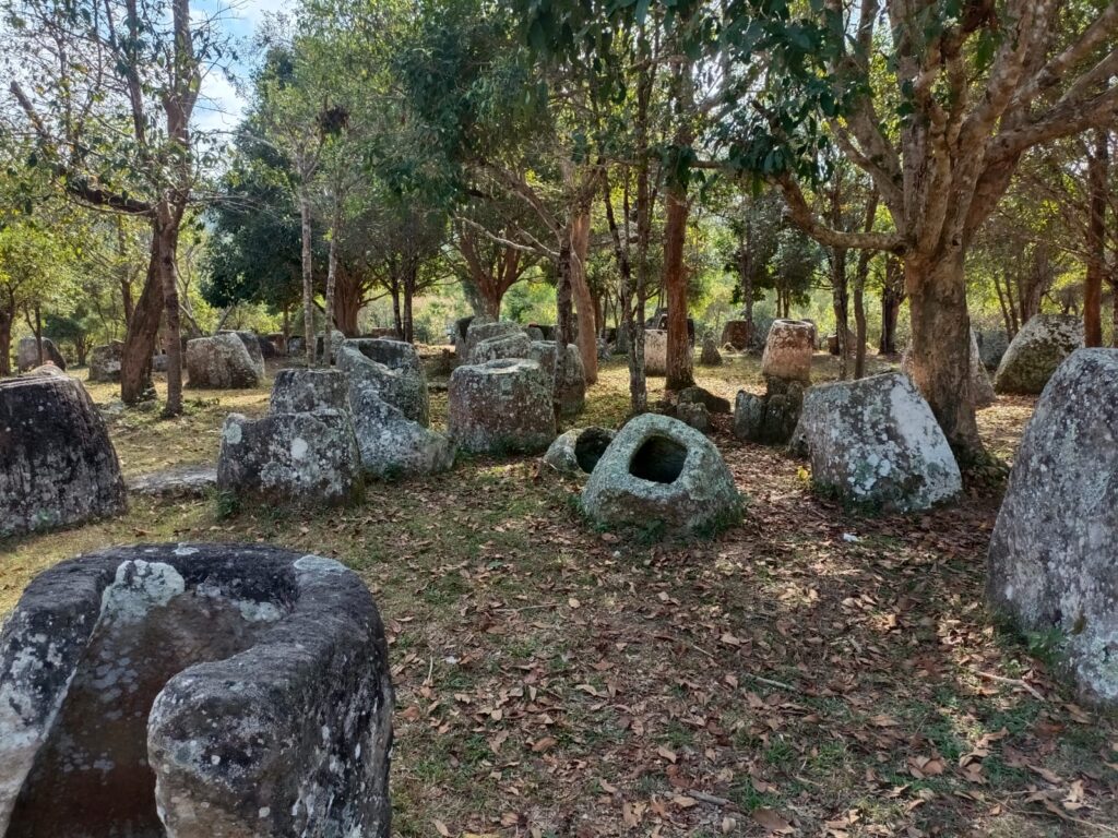 plain of jars tour with local guide