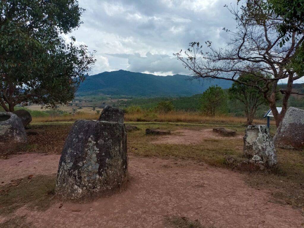 plain of jars tour with local guide