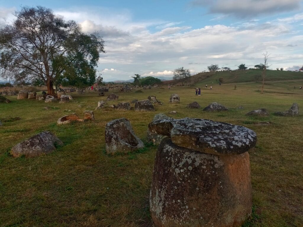 plain of jars tour with local guide